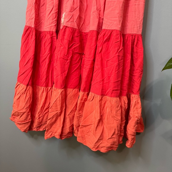 Petal & Pup Pink Pull On  MIDI Skirt. Size Small - Picture 5 of 9